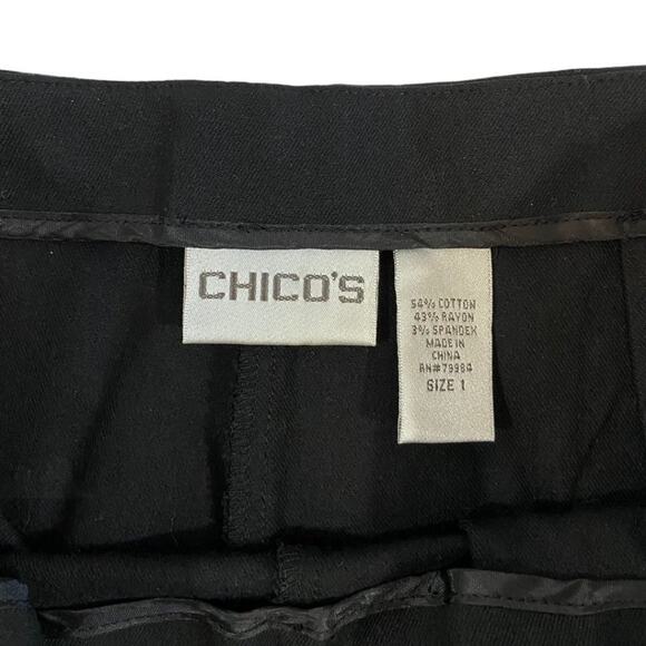 Chico's High Waisted Capri Pants - Picture 3 of 4